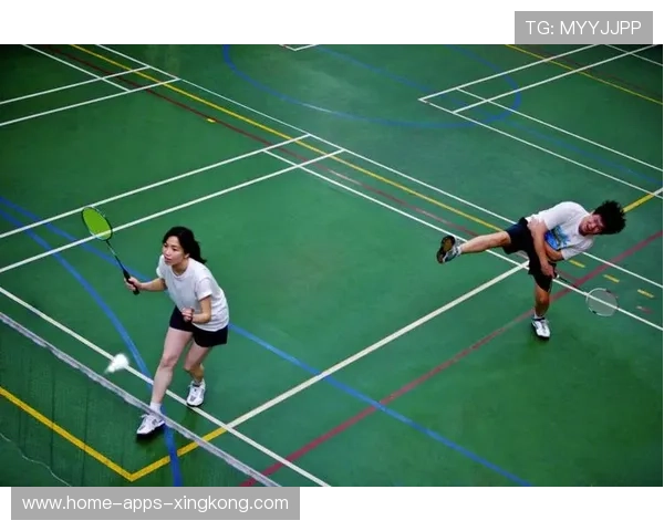 羽毛球快闪救球令人拍案叫绝：技术与激情的完美融合