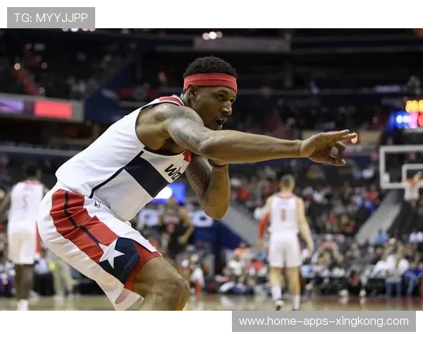 狼队追德布劳内式传带均衡者：团队篮球新范例的崛起