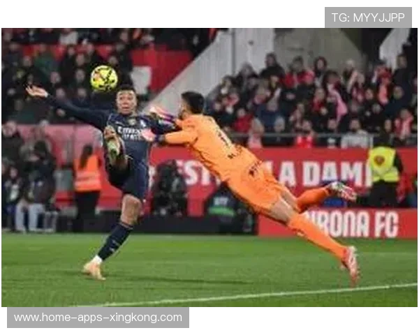 维尼修斯突破内切劲射皇马领先